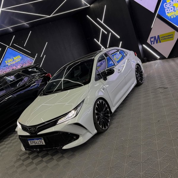 EDIÇÃO 515 - TOYOTA COROLLA GRS + TOYOTA HILUX