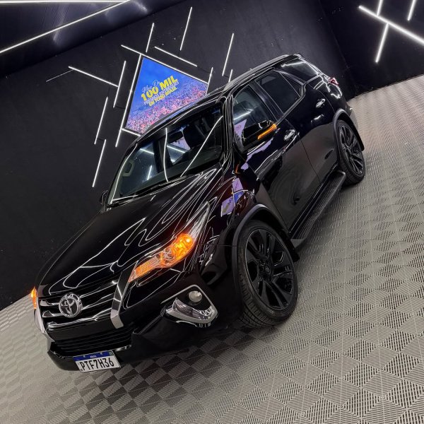 EDIÇÃO 515 - TOYOTA COROLLA GRS + TOYOTA HILUX