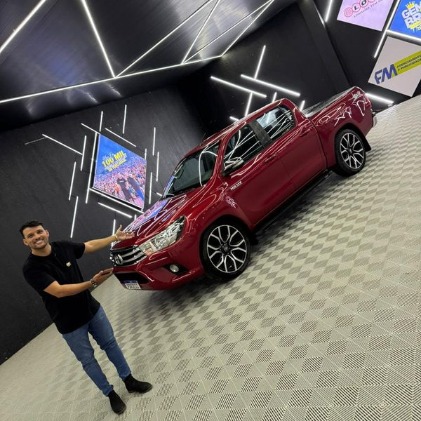 EDIÇÃO 470- TOYOTA HILUX CDSR 2017 